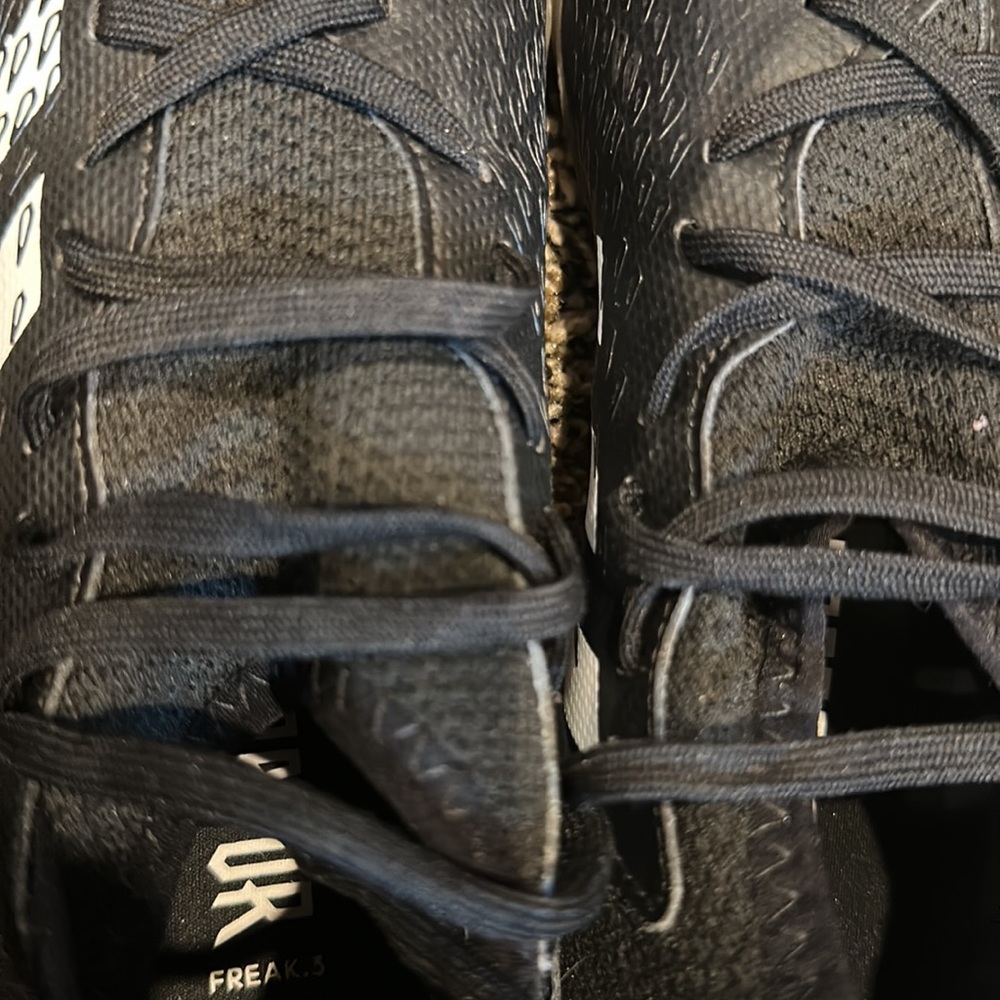 Adidas Predators - Picture 7 of 7